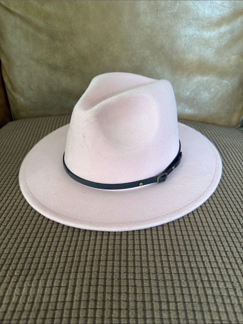 Women's Blush Pink Felt Fedora with Slim Black Band